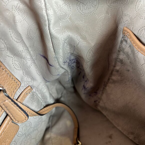 Michael Kors Jules Large Drawstring Bucket Bag in Tan Caramel Pebbled Leather - Picture 11 of 12